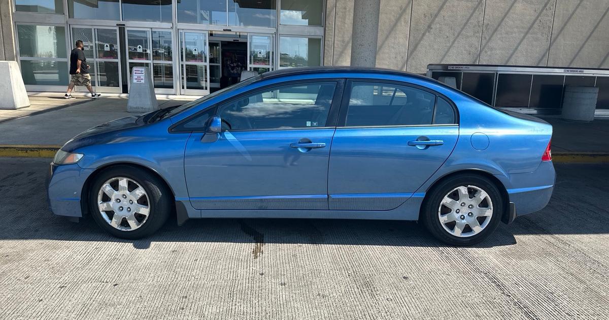 Honda Civic 2010 rental in Jeffersontown, KY by Eileen S. Turo