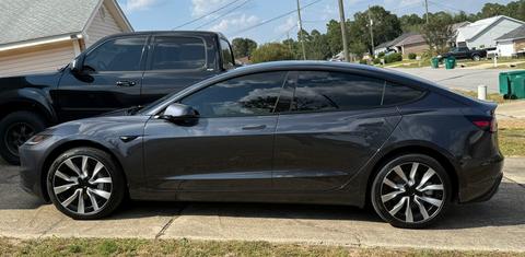 Tesla Model 3 2025