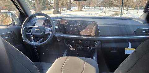 Chevrolet Suburban 2025