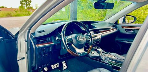 Lexus ES 2016