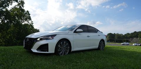 Nissan Altima 2025