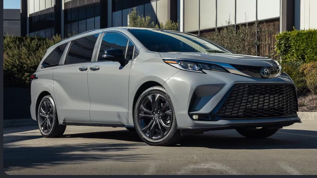 Toyota Sienna 2024 in Anchorage, AK