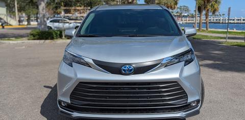 Toyota Sienna 2025