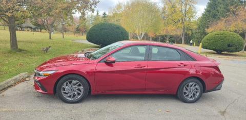 Hyundai Elantra 2025