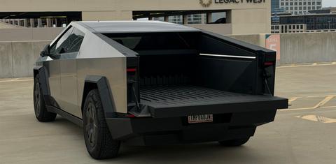 Tesla Cybertruck 2026