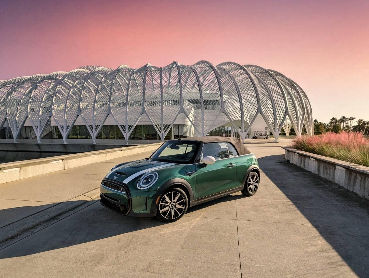MINI Convertible 2024 in Orlando, FL