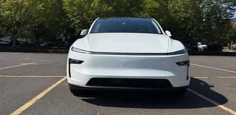 Tesla Model Y 2026