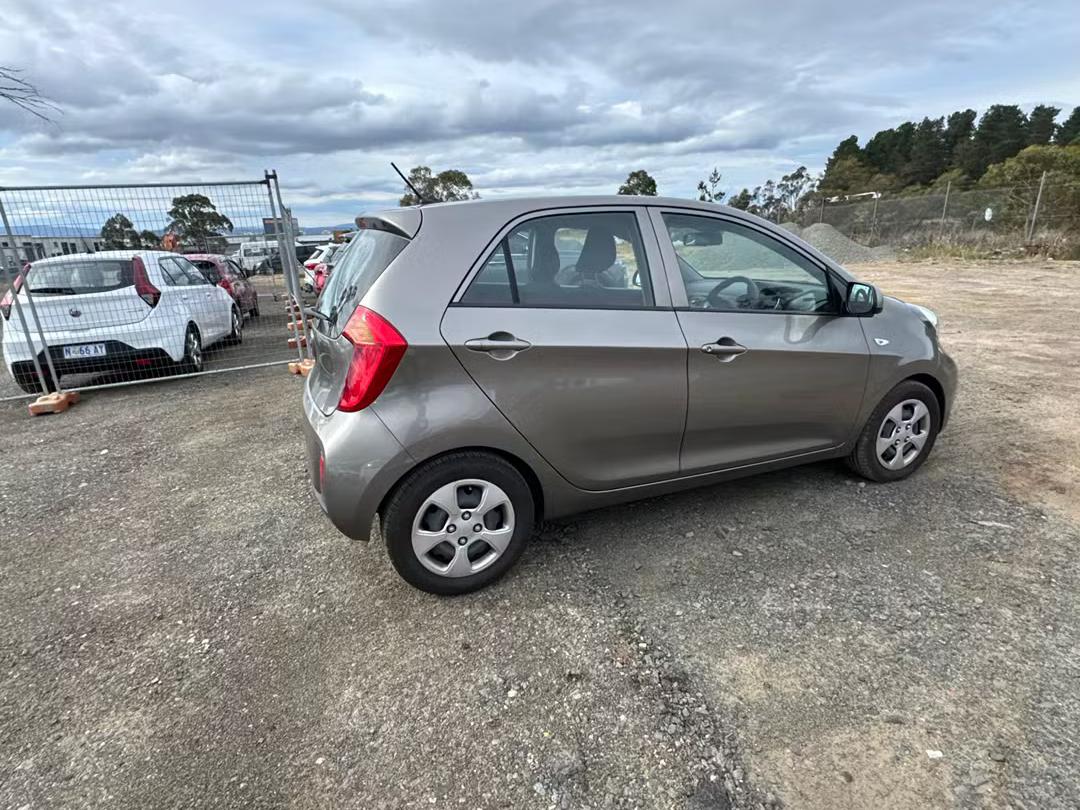 Kia PICANTO 2016 in Cambridge