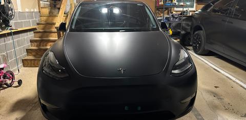 Tesla Model Y 2025