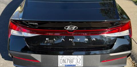 Hyundai Elantra 2025