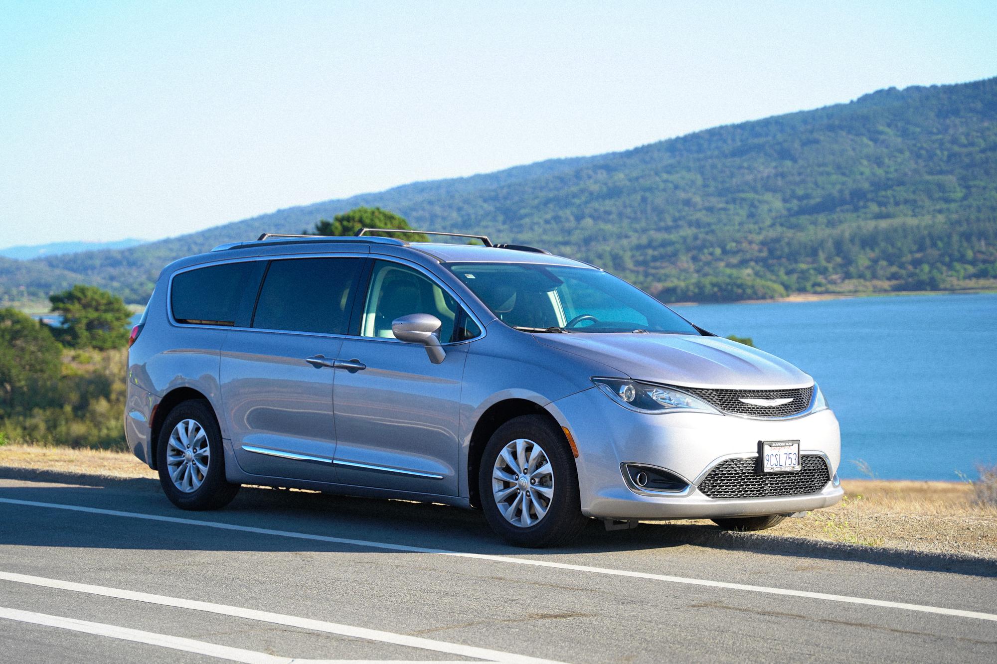 Chrysler Pacifica 2018 in 