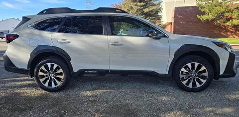 Subaru Outback 2025