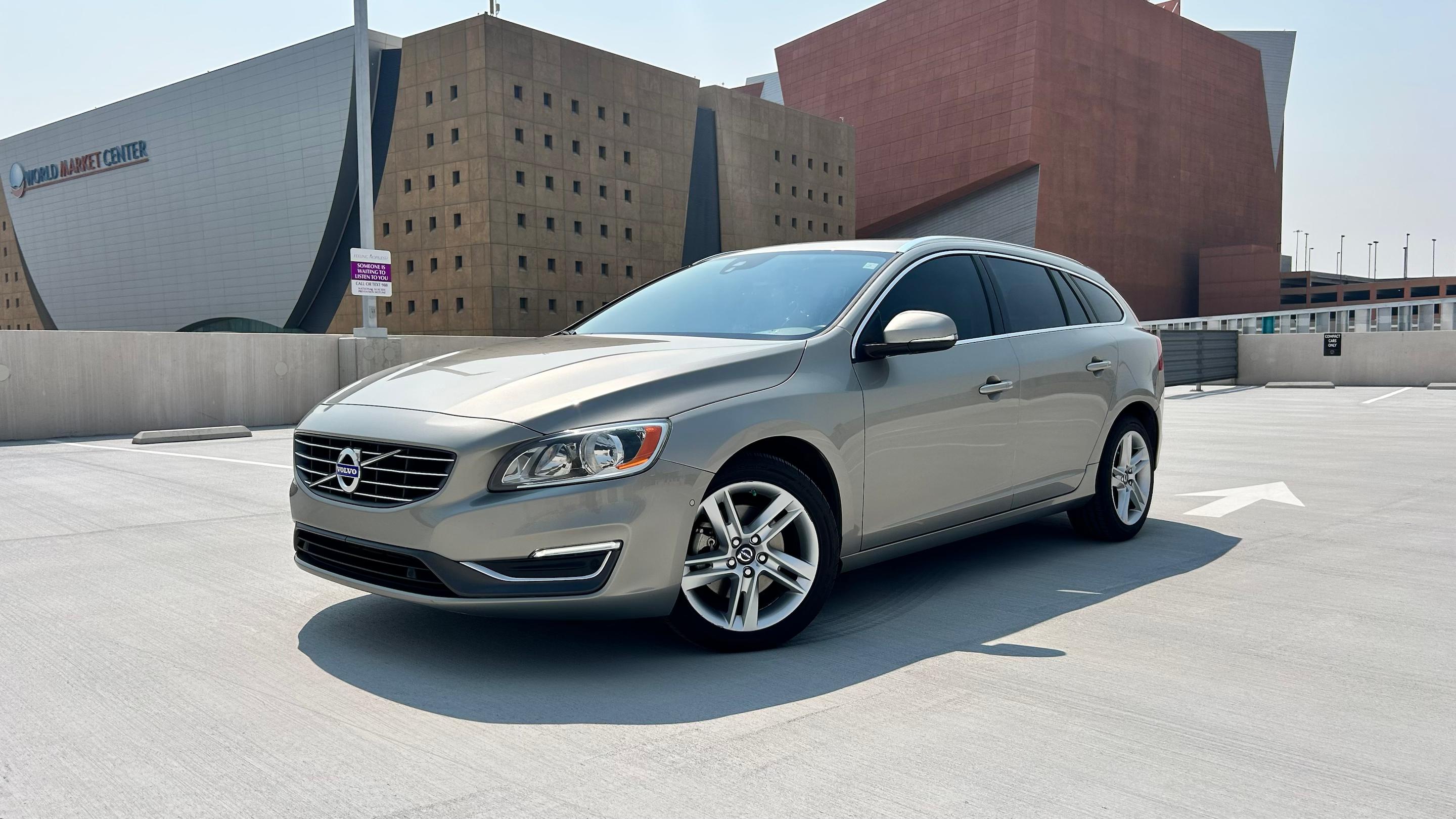 Volvo V60 2015 in Las Vegas, NV
