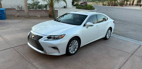 Lexus ES 2016