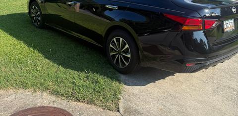 Nissan Altima 2023