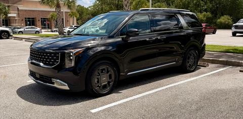 Kia Carnival Hybrid 2026