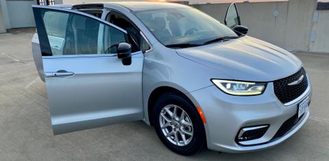 Chrysler Pacifica 2024