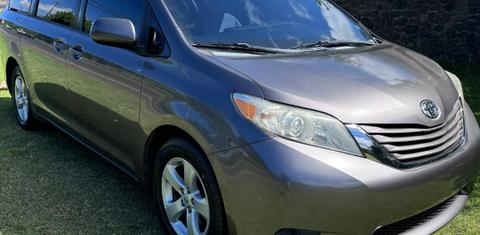 Toyota Sienna 2016