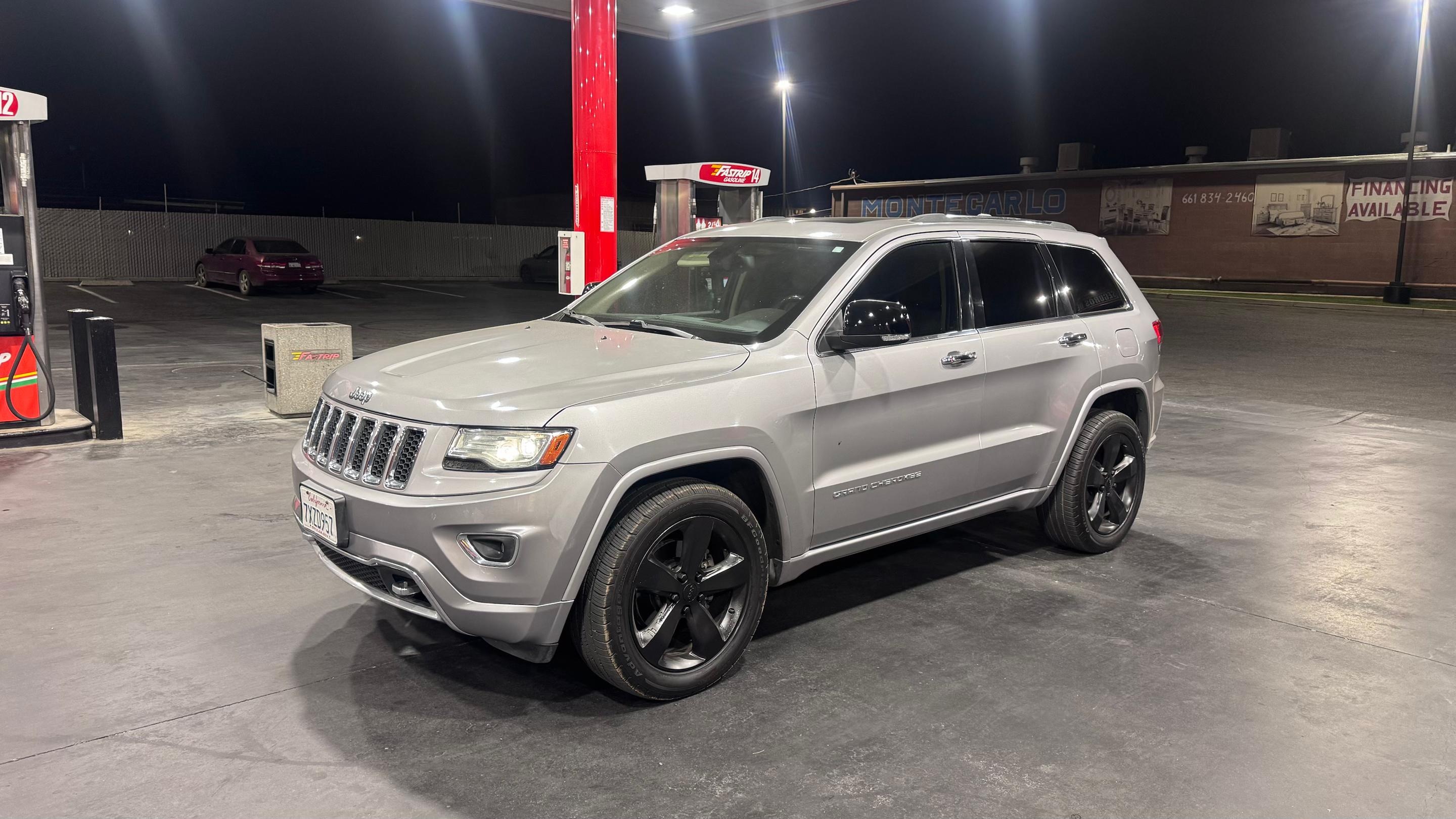 Jeep Grand Cherokee 2014 in Bakersfield, CA