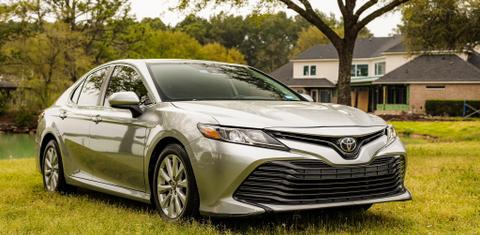 Toyota Camry 2019