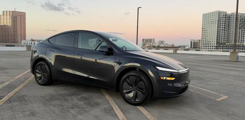 Tesla Model Y 2026