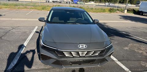 Hyundai Elantra 2024