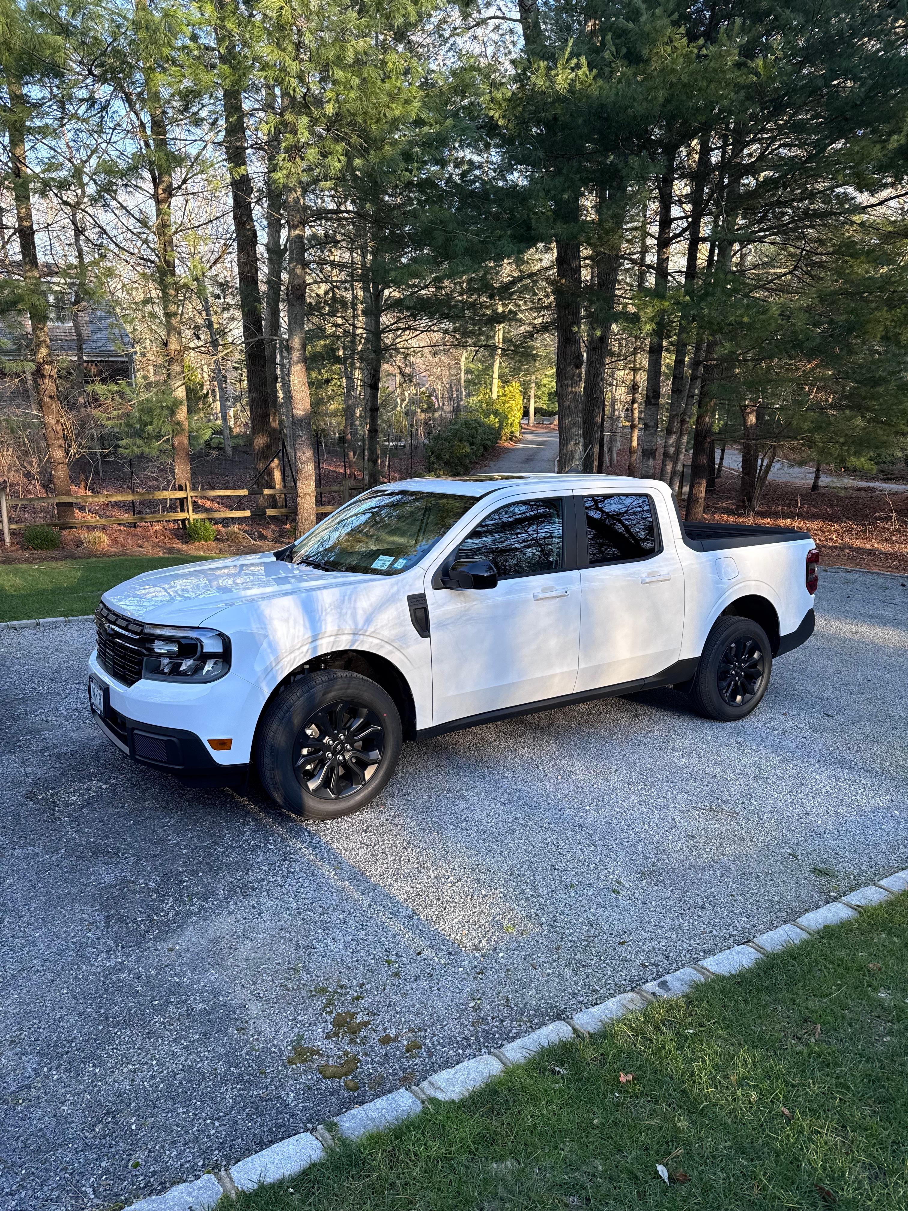 Ford Maverick 2024 in Amagansett, NY