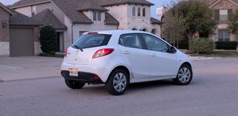 Mazda Mazda2 2013