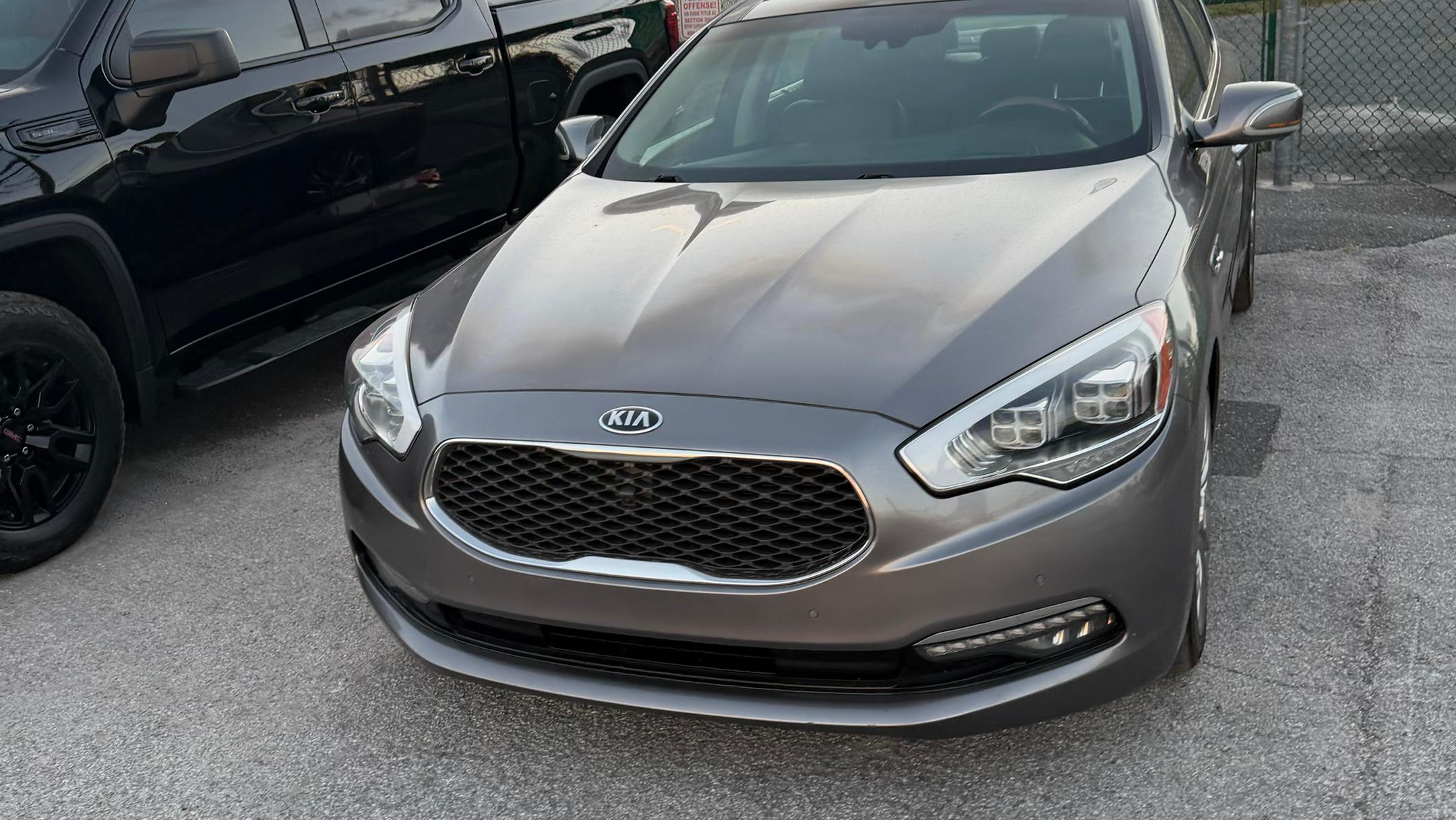 Kia K900 2015 in Spring Hill, FL