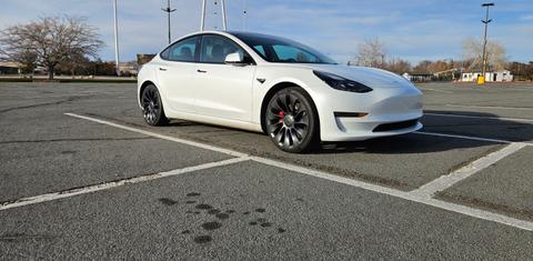 Tesla Model 3 2023