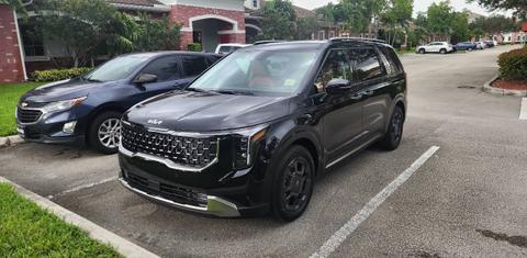 Kia Carnival Hybrid 2025