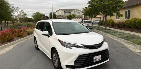 Toyota Sienna 2024