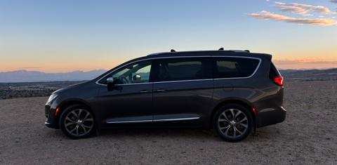 Chrysler Pacifica 2017