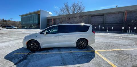 Chrysler Pacifica 2021
