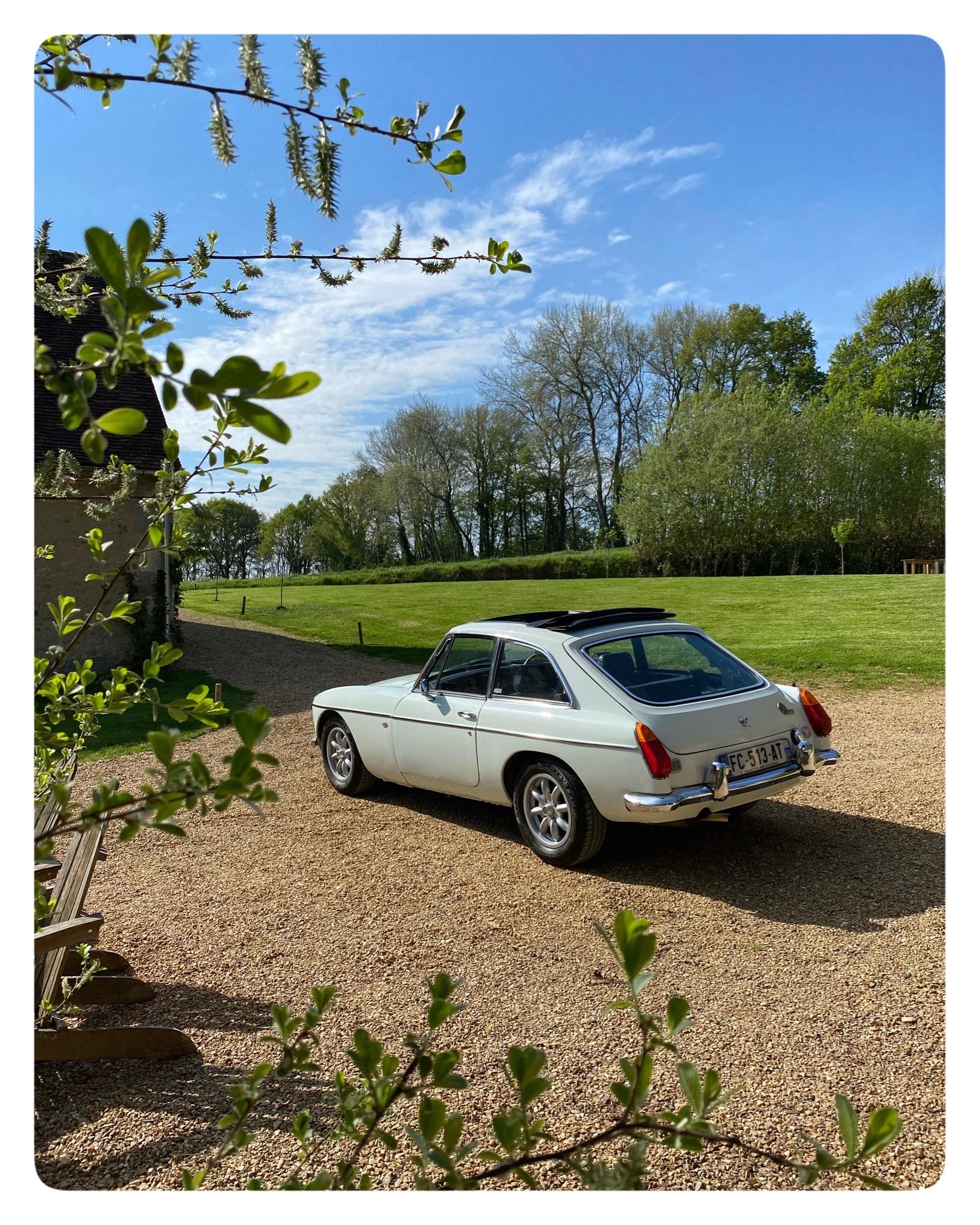 MG B 1973 à Dame-marie