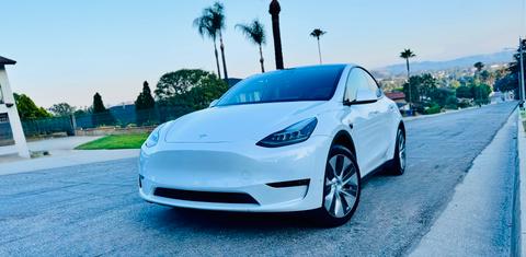 Tesla Model Y 2022