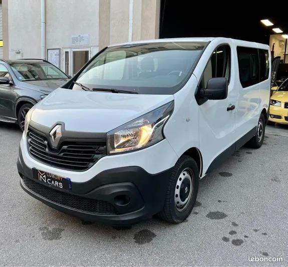 Renault TRAFIC III 2018 à La Colle-sur-Loup
