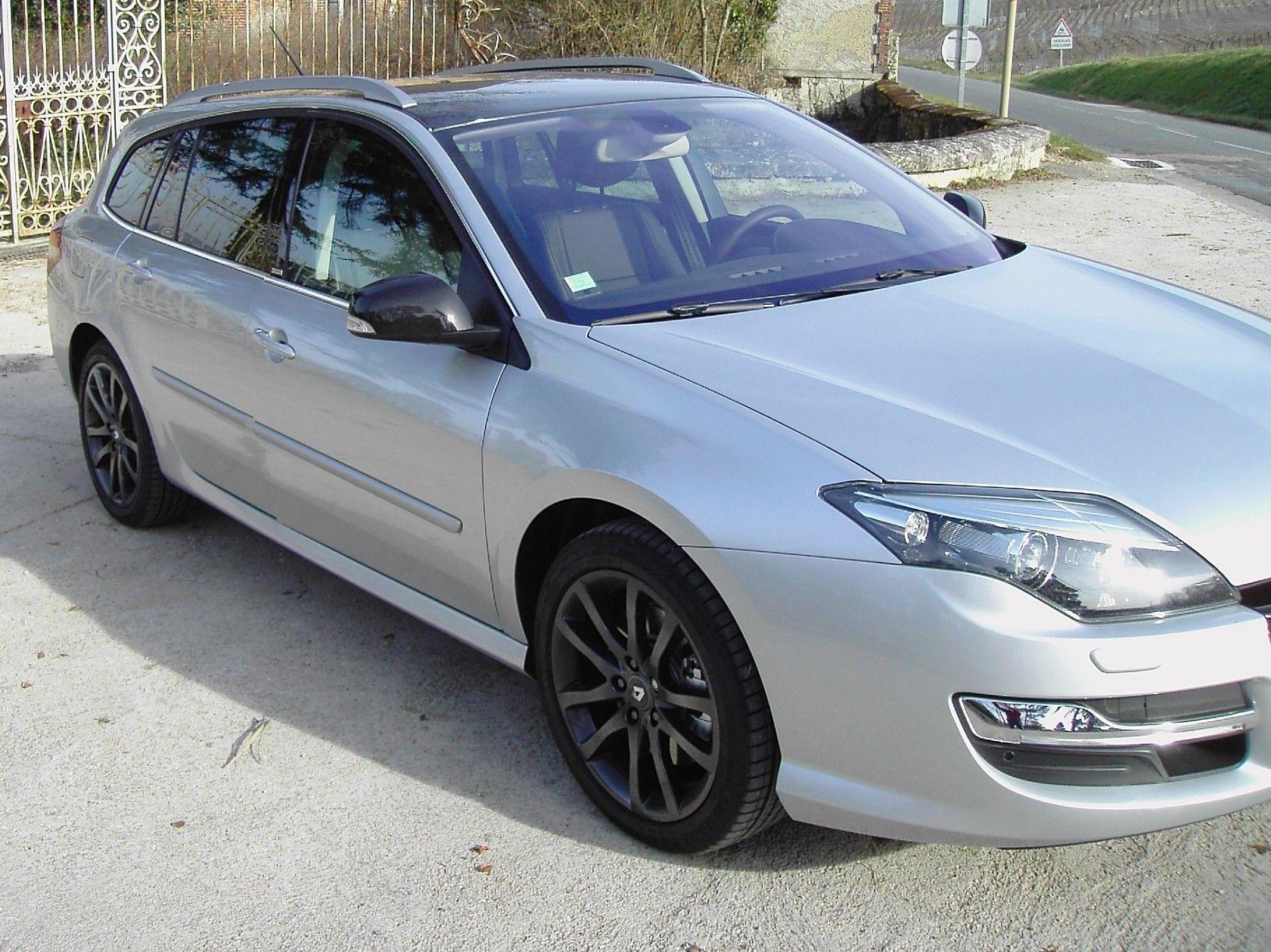 Renault LAGUNA III 2010 à Évry-Courcouronnes
