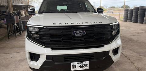 Ford Expedition 2025