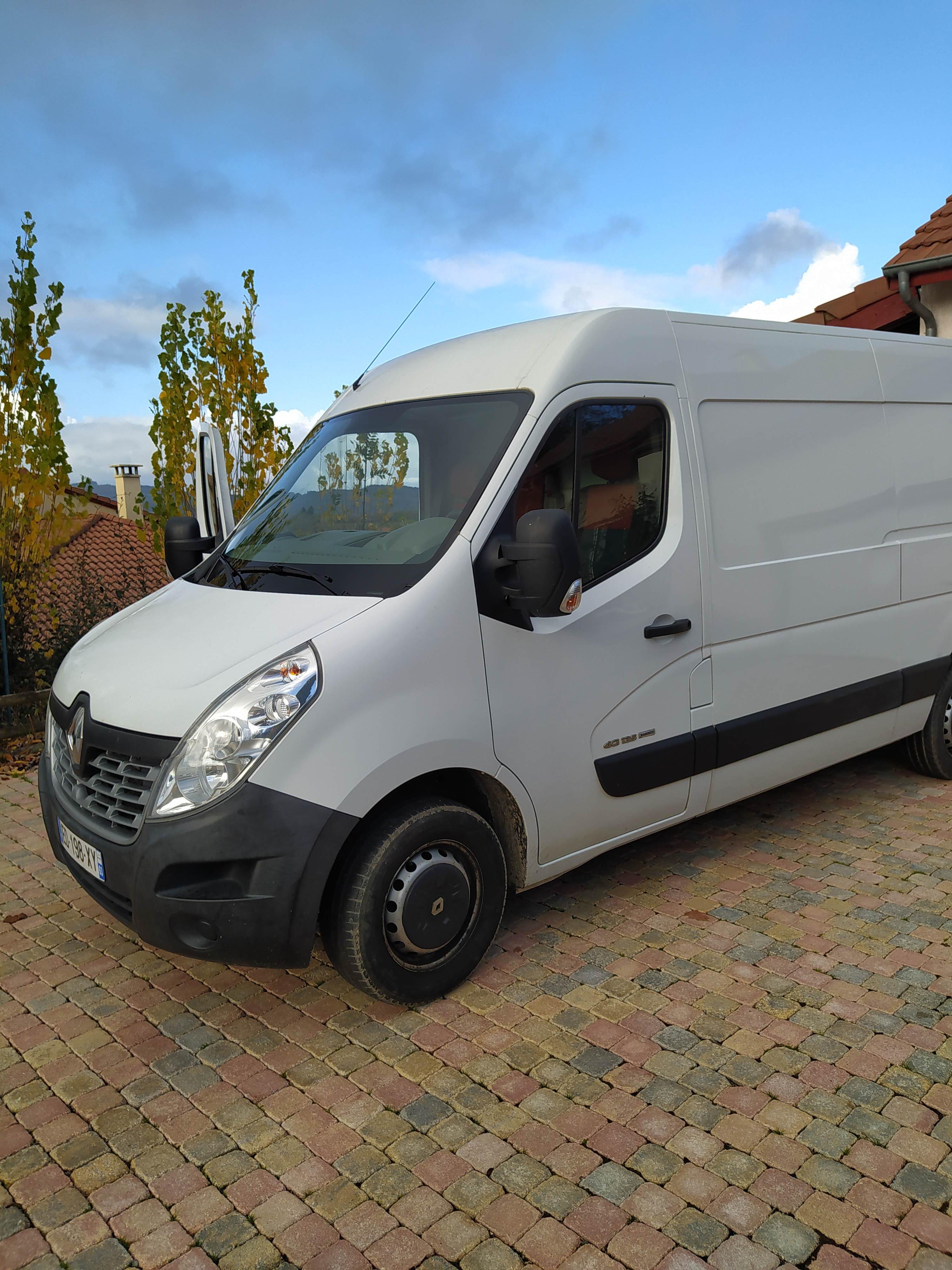 Renault MASTER 2016 à Clermont-Ferrand