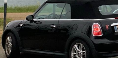 MINI CABRIOLET 2011