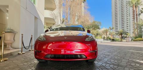 Tesla Model Y 2024