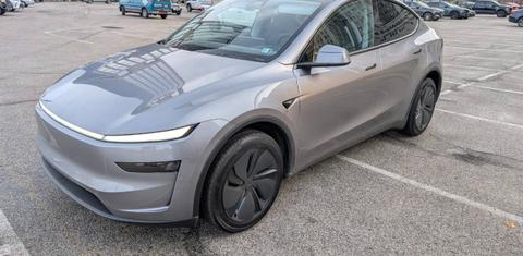 Tesla Model Y 2026