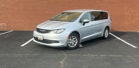 Chrysler Voyager 2023