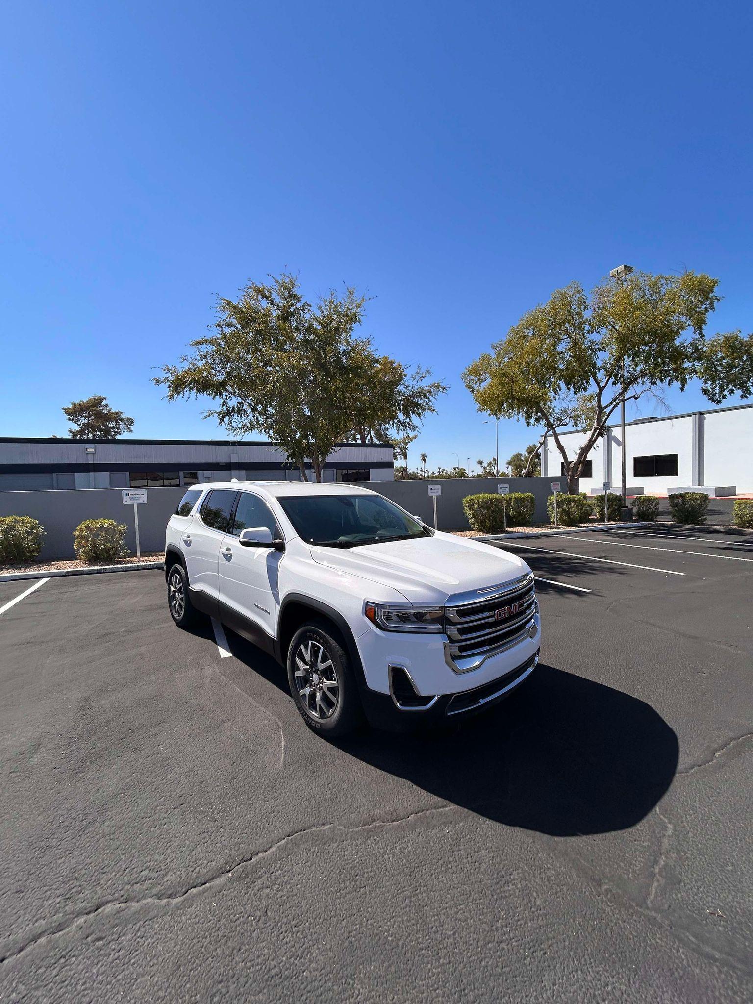 GMC Acadia 2023 in 
