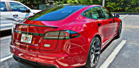 Tesla Model S 2024