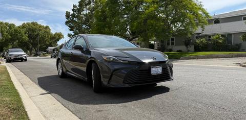 Toyota Camry Hybrid 2025