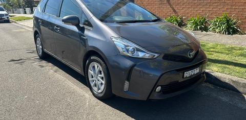 Toyota PRIUS V 2018