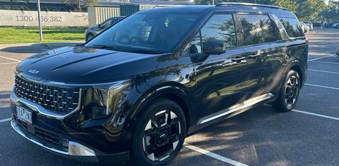 Kia CARNIVAL 2025