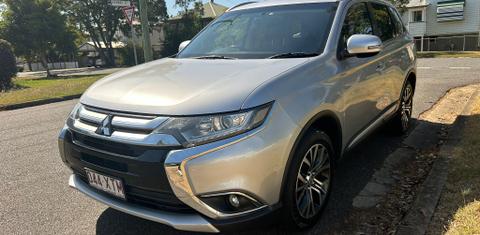 Mitsubishi OUTLANDER 2016